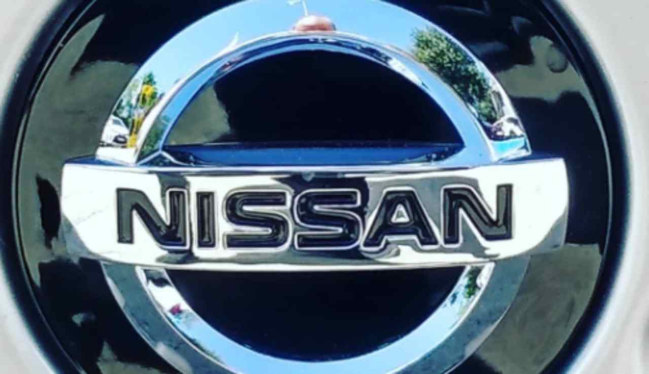 Nissan logo