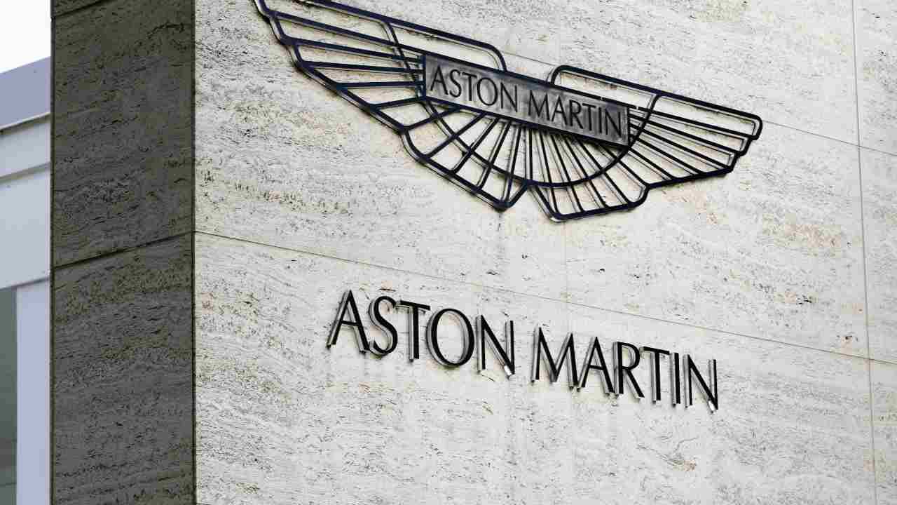 Aston Martin logo